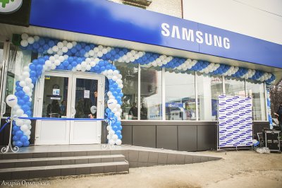 У Чернівцях відкрили офіційний магазин Samsung